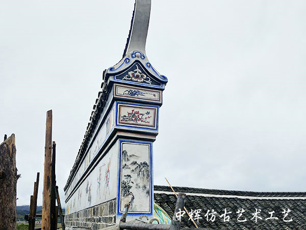 中堡子上坊村（梁氏宗祠馬頭墻）
