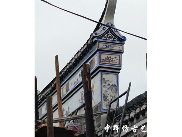 中堡子上坊村（梁氏宗祠馬頭墻）
